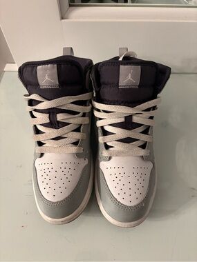 Jordan Kids High-Top Sneakers in Black, White & Gray